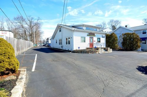 1196 Washington St, Weymouth, MA 02189-2313