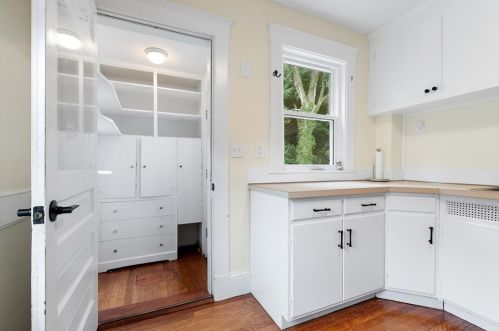 6 Frankwood Ave, Beverly MA  01915-1008 exterior