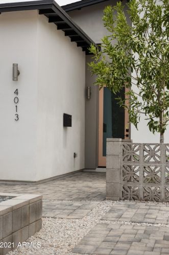 4013 32nd Pl, Phoenix, AZ 85018-5002