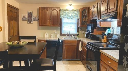 66 Eastside St, Lawrence MA 01841-2220 exterior