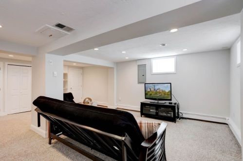 20 Amherst St, Arlington MA 02474-3408 exterior