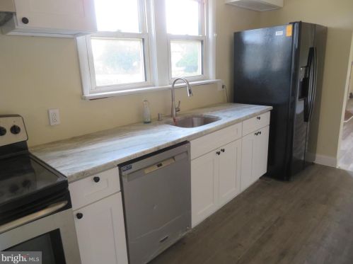 400 Mantua Ave, West Deptford NJ 08066-1278 exterior