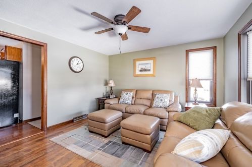 25 Danny Ln, Agawam MA 01001-3529 exterior