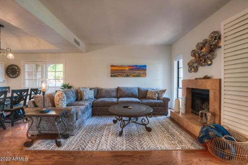 6139 28th Pl, Phoenix, AZ 85016-2160