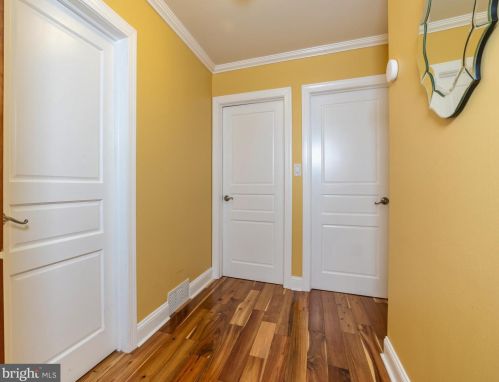 237 Elm Ave, West Deptford NJ 08051-1506 exterior