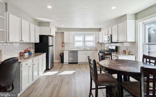 555 Greenwich Ave, West Deptford NJ  08066-1166 exterior