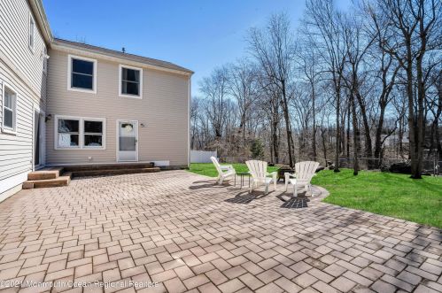 11 Red Cedar Ct, Jackson Twp NJ 08527-1351 exterior