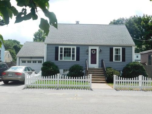 50 Aberdeen Ave, Peabody MA  01960-6310 exterior