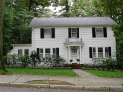 310 Woodward St, Newton, MA 02468-2042
