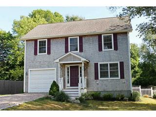 89 Spindrift St, Jamestown, RI 02835-3038