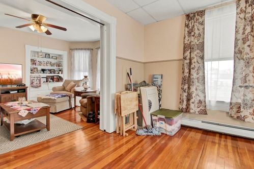 81 Lowell St, Methuen MA 01844-3615 exterior