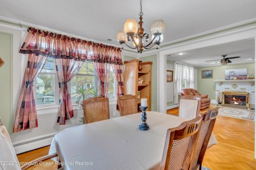 1326 Locust Dr, Tinton Falls NJ 07712-4911 exterior