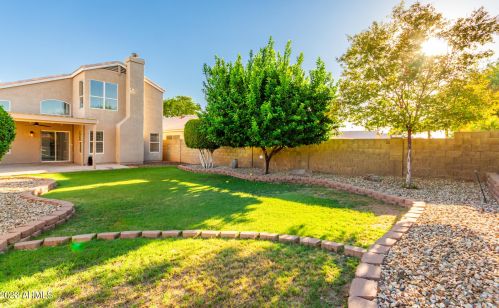 4758 Charleston Ave, Phoenix AZ 85032-9553 exterior