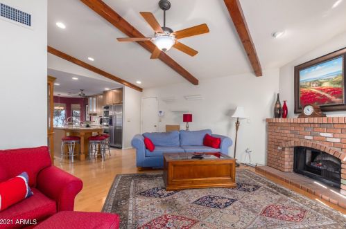 17235 2nd Pl, Phoenix AZ 85022-2315 exterior