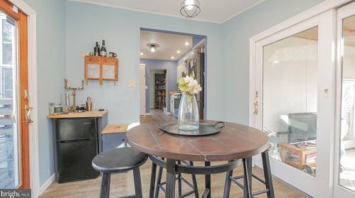 23 Lauderdale Rd, West Deptford NJ 08096-3938 exterior