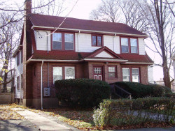 46 Hilltop St, Newton, MA 02458-1819