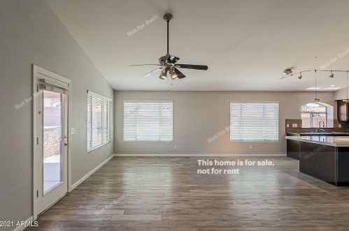 4520 Bighorn Ave, Phoenix AZ  85044-4957 exterior