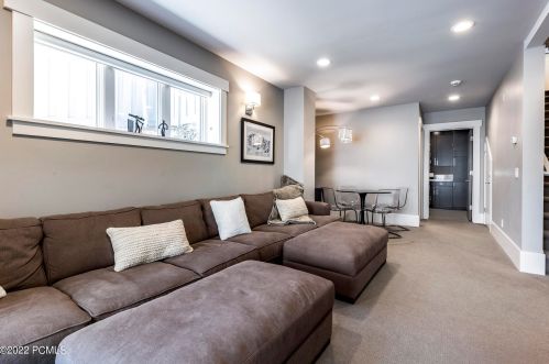 1024 Norfolk Ave, Park City UT 84060-5444 exterior