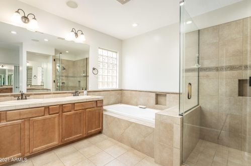 23217 39th Ter, Phoenix AZ  85050-5412 exterior