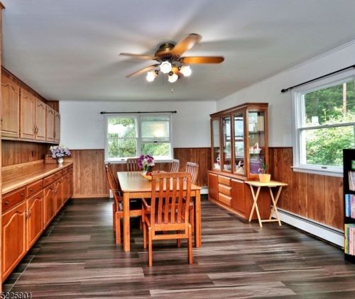 59 Audrey Pl, Dover NJ  07801-4812 exterior