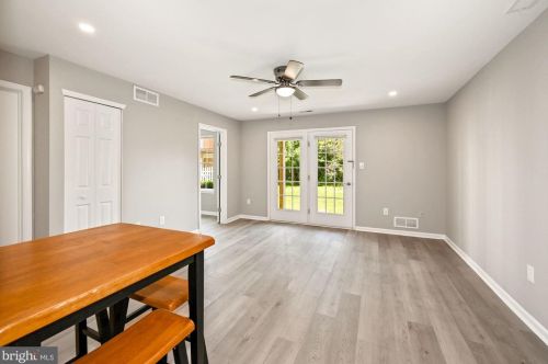 1162 Tristram Cir, West Deptford NJ  08051-2239 exterior