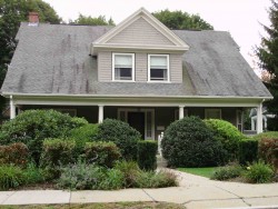 406 Woodward St, Newton, MA 02468-1523