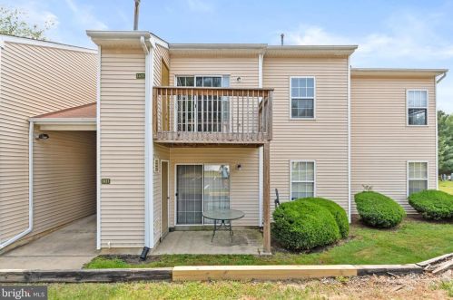 1435 Tristram Cir, West Deptford NJ  08051-2265 exterior