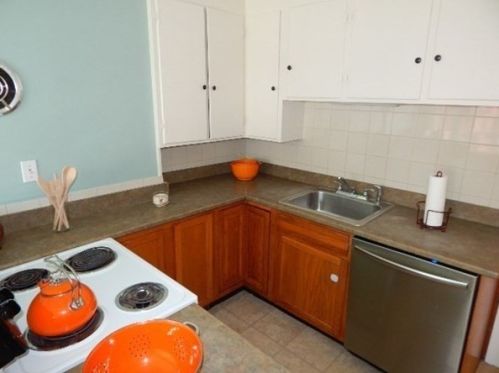 25 Lawrence St, Taunton MA 02780-1776 exterior