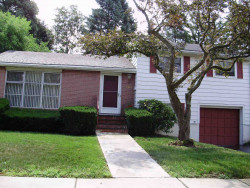 281 Spiers Rd, Newton, MA 02459-3705