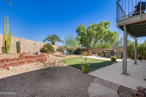 1944 Behrend Dr, Phoenix AZ 85027-3834 exterior