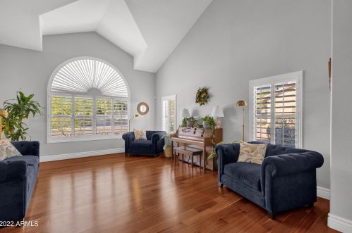 22209 41st St, Phoenix AZ  85050-6898 exterior