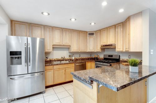 6623 19th St, Phoenix AZ  85042-4542 exterior