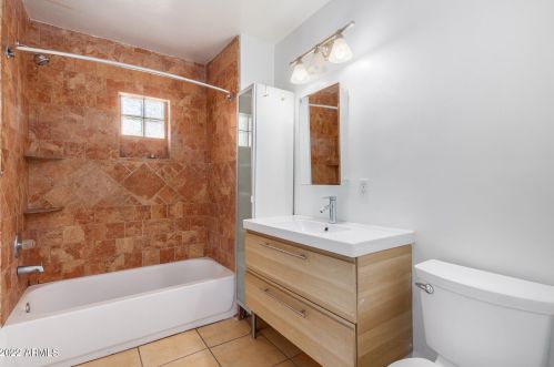 2502 Edgemont Ave, Phoenix AZ 85035-1716 exterior