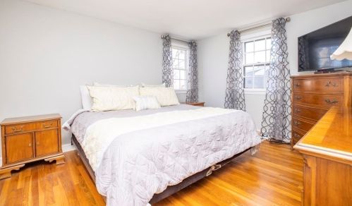 34 Rose St, Milton MA 02186-4616 exterior