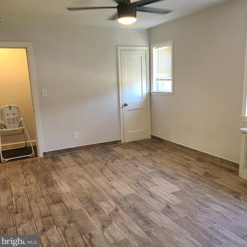 805 Broadway, West Deptford NJ  08093-1451 exterior