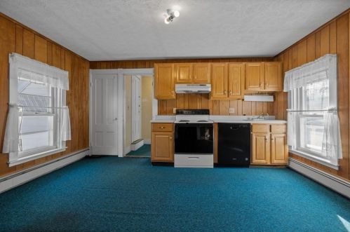 665 Broad St, Weymouth MA 02188-1712 exterior