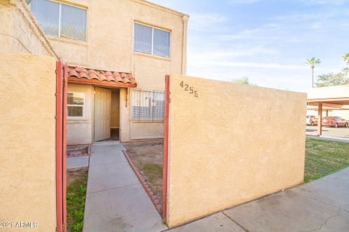 4255 68th Ave, Phoenix, AZ 85033-8260