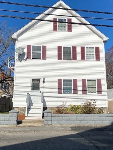 401 Washington St, Taunton MA 02780-1784 exterior