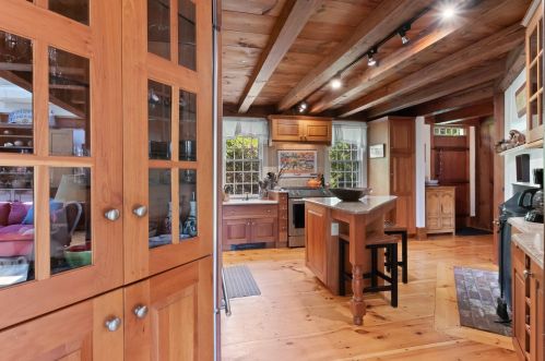 190 Windjammer Ln, Eastham MA 02642-3416 exterior