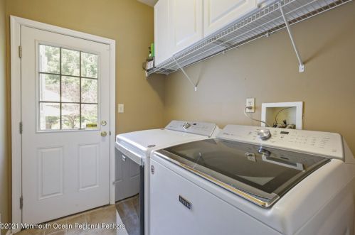 22 Palamino Dr, Jackson Twp NJ  08527-1382 exterior