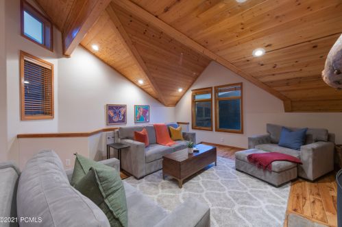 1172 Lowell Ave, Park City UT 84060-5115 exterior