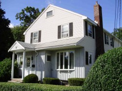 93 Freeman St, Newton, MA 02466-1212