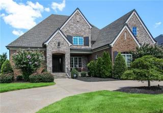 912 Plantation Way, Gallatin TN  37066-7574 exterior