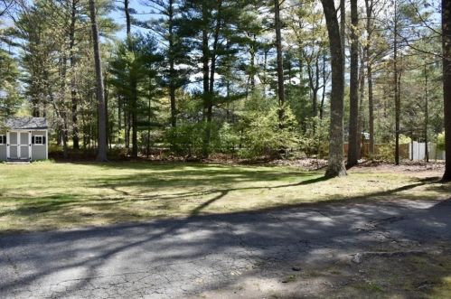 278 Carver Rd, Plymouth MA 02360-4653 exterior