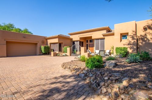 22843 54th St, Phoenix AZ  85054-7199 exterior