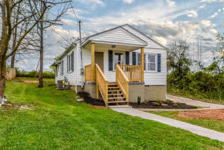 1121 Cherry St, Alcoa TN  37701-3018 exterior