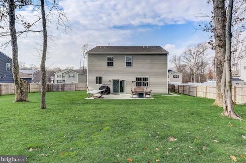 618 Schaeffer Ave, West Deptford NJ 08096-6631 exterior