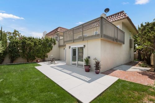 1 Satinwood Way, Irvine CA  92612-2111 exterior