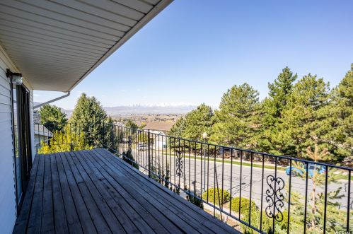 11551 Hidden Vly Blvd, Sandy UT 84092-5638 exterior