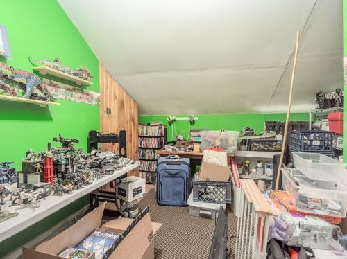 175 Middle Rd, New Bedford MA 02743-2016 exterior